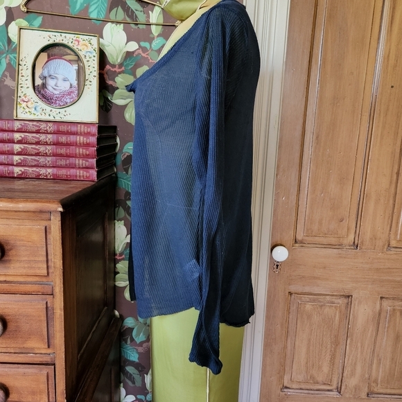 ECOTE Sheer Waffle Knit Top - Picture 4 of 11